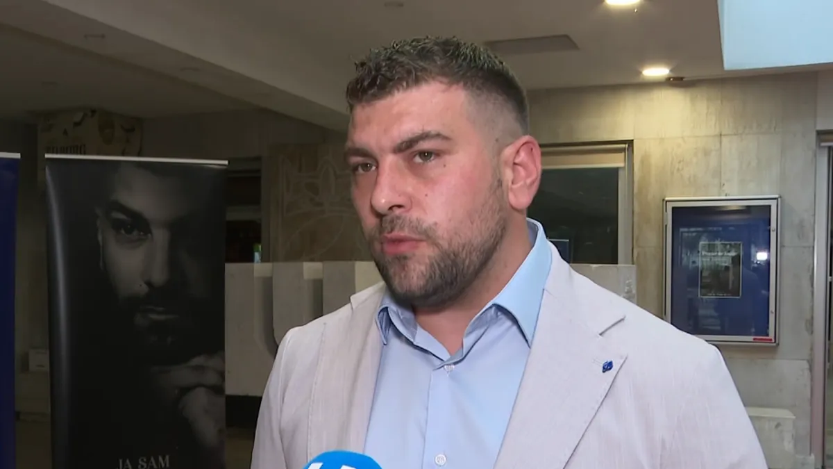 Alenova priča ranije je ispričana kroz dokumentarne filmove koji su dirnuli međunarodnu javnost, ali knjiga nosi dublju poruku.