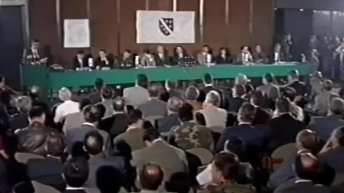 Bošnjaci: Povratak imenu, povratak sebi
