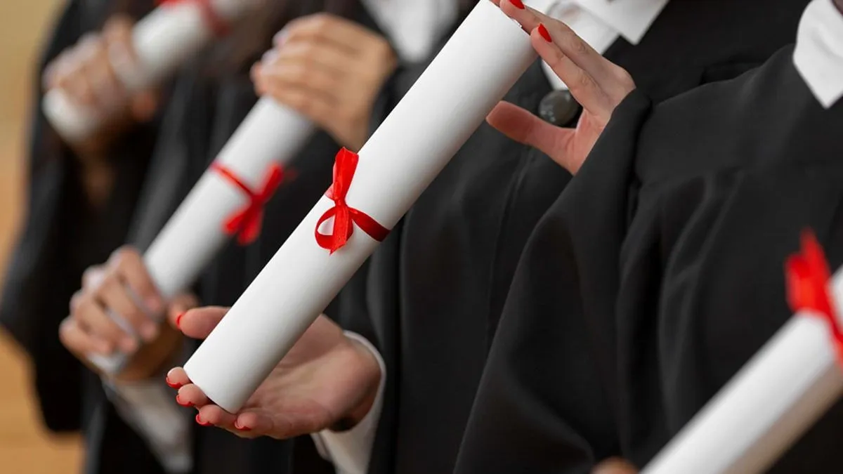 Vlada Crne Gore privremeno obustavila priznavanje diploma iz Sokoca