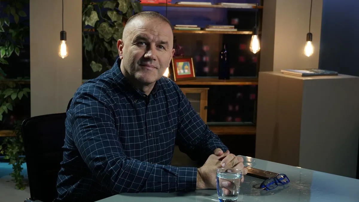 Gledajte Hayat Podcast na YouTube kanalu Hayat 2 i uživajte u iskrenim, spontanim i ljudskim razgovorima