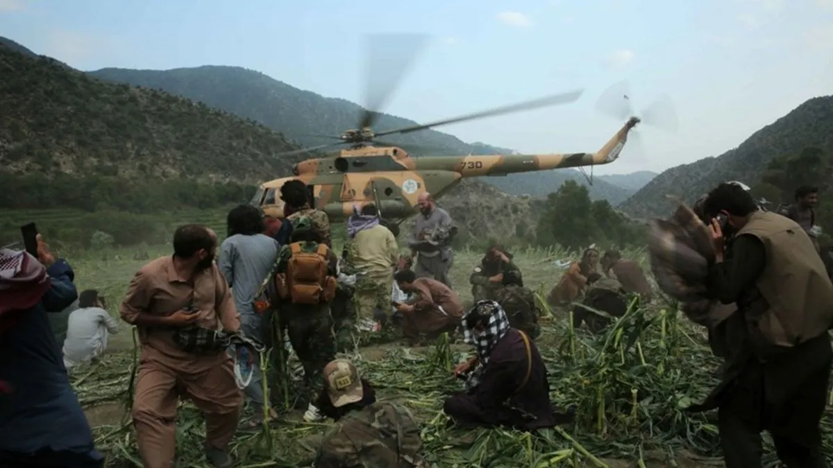 Težak teren ozbiljno ometa napore spasilaca u pružanju pomoći u izoliranim selima