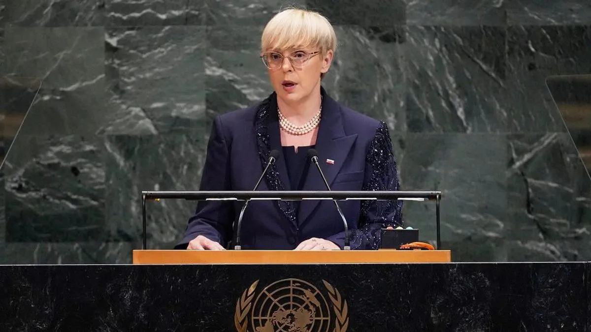 ''Jednostavno ne možemo dozvoliti nasilje, neznanje i pasivnost. Ne dok posjedujemo moć riječi''