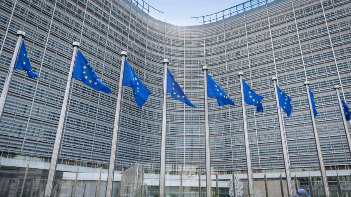 Strani državljanin sinoć zatražio liječničku pomoć u Domu zdravlja u Đakovici zbog povreda nastalih oštrim predmetom