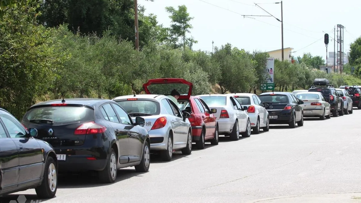 Na graničnim prelazima zadržavanja za putnička vozila, za sada, nisu duža od 30 minuta.