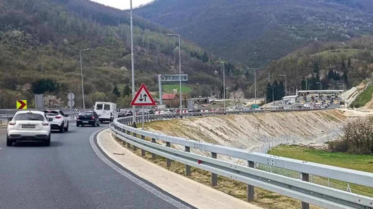 Na graničnim prelazima zadržavanja za putnička vozila, za sada, nisu duža od 30 minuta.