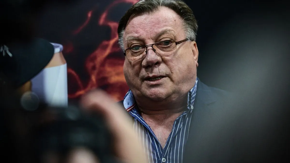 Istina o zdravstvenom stanju Halida Bešlića: Nije otpušten iz bolnice