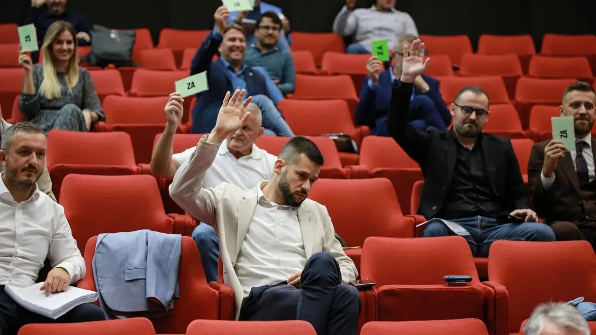 Povećane su ovlasti Općinskog vijeća, smanjene ovlasti načelniku, stvoreni uslovi za veće prihode i uveden sistem licitacije