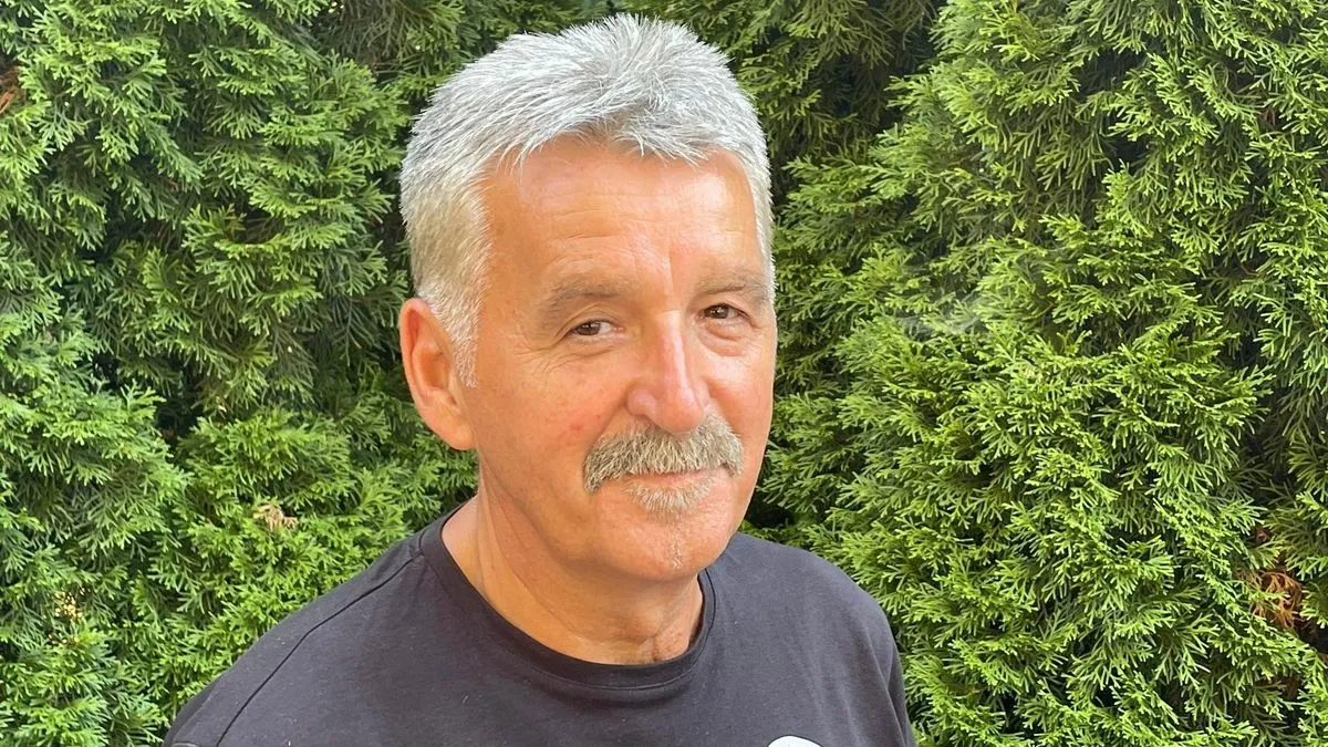 Dragan Stojković Bosanac, veliki prijatelj Halida Bešlića, otkrio je o čemu je razgovarao s popularnim pjevačem.