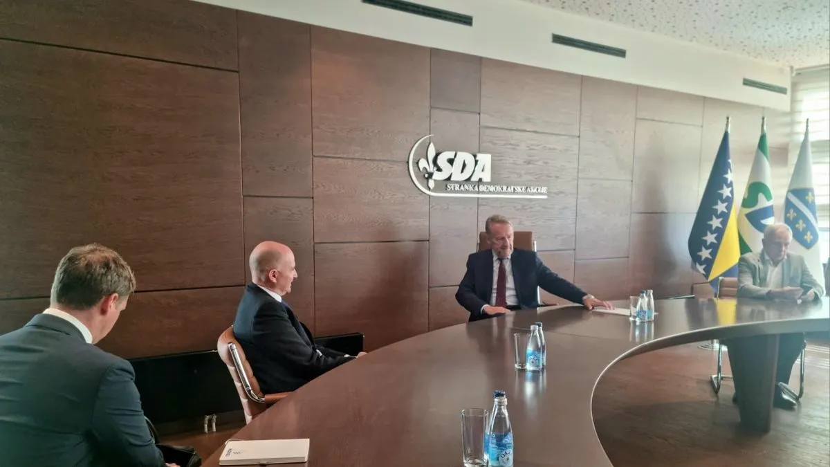 Lider SDA prenio je očekivanja da će zvanična Budimpešta voditi izbalansiranu politiku, koja neće izazivati podozrenje probosanskog dijela javnosti u našoj zemlji