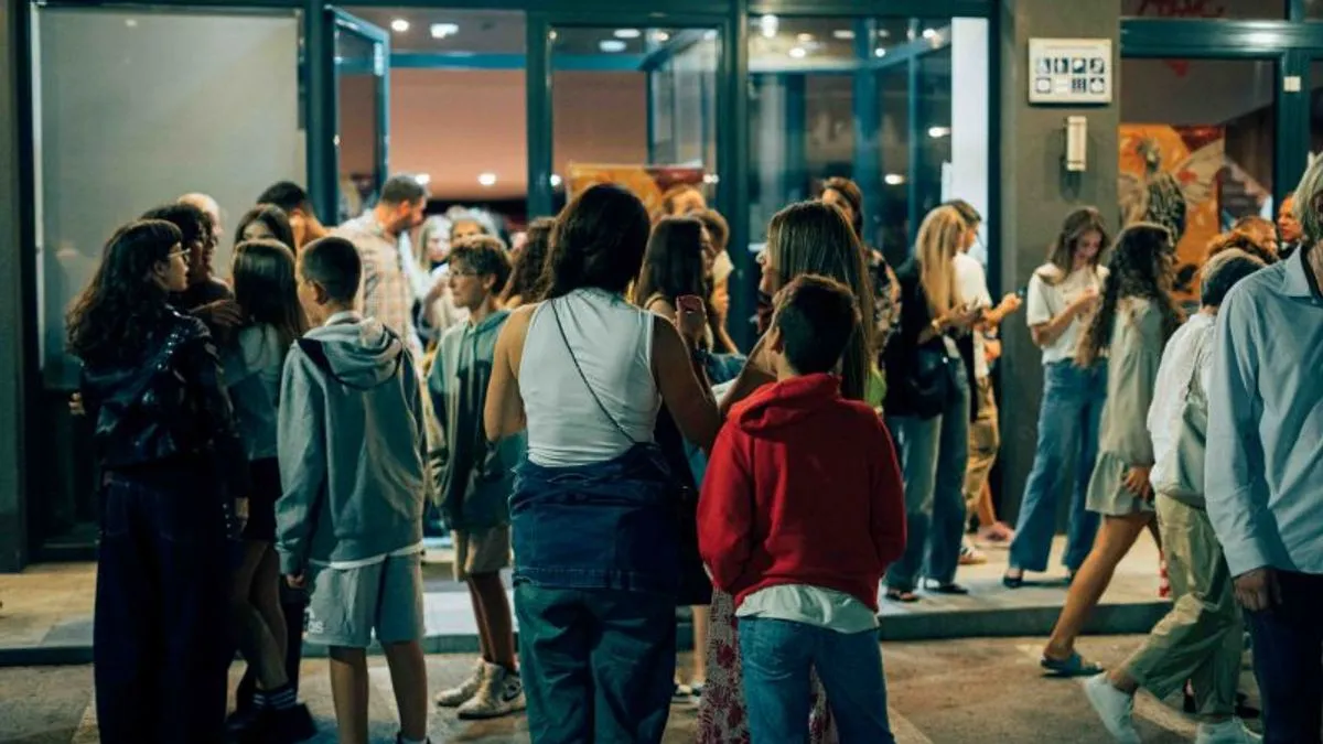 U 18 sati na Ajfelovom mostu planiran je defile učesnika festivala