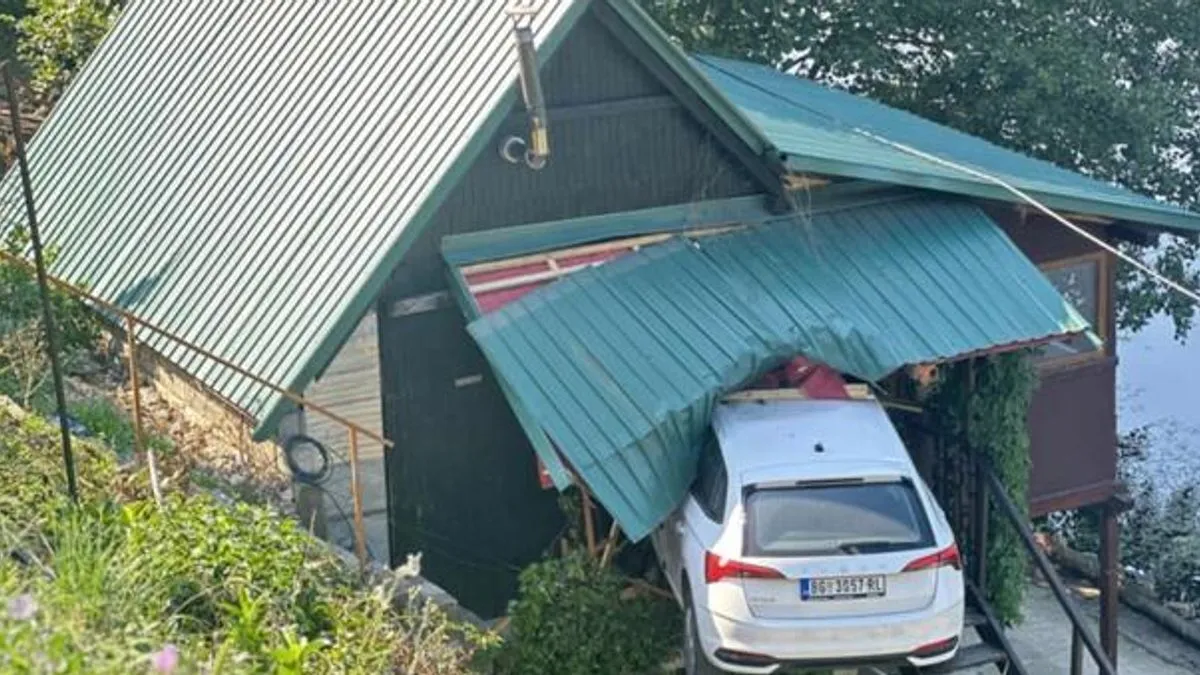 Pukom srećom izbjegnuta je veća tragedija, jer su se u trenutku nezgode u dvorištu nalazili radnici