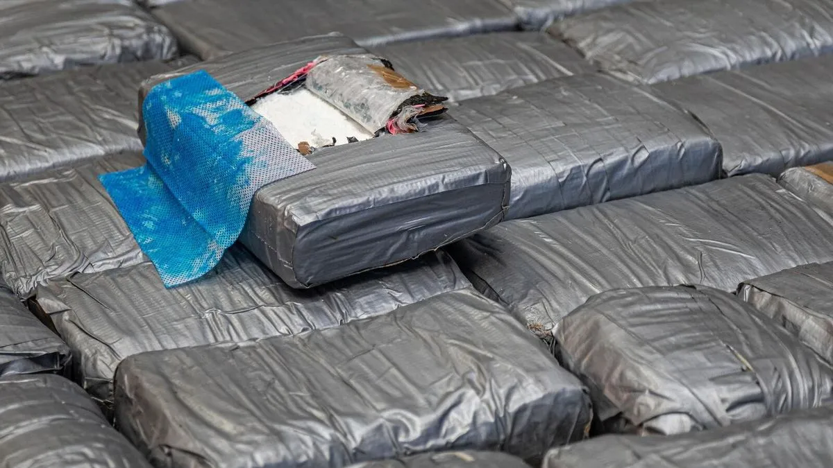 Uskok je obavijestio da policija po njihovom nalogu provodi hapšenja i hitne dokazne diljem Hrvatske. 