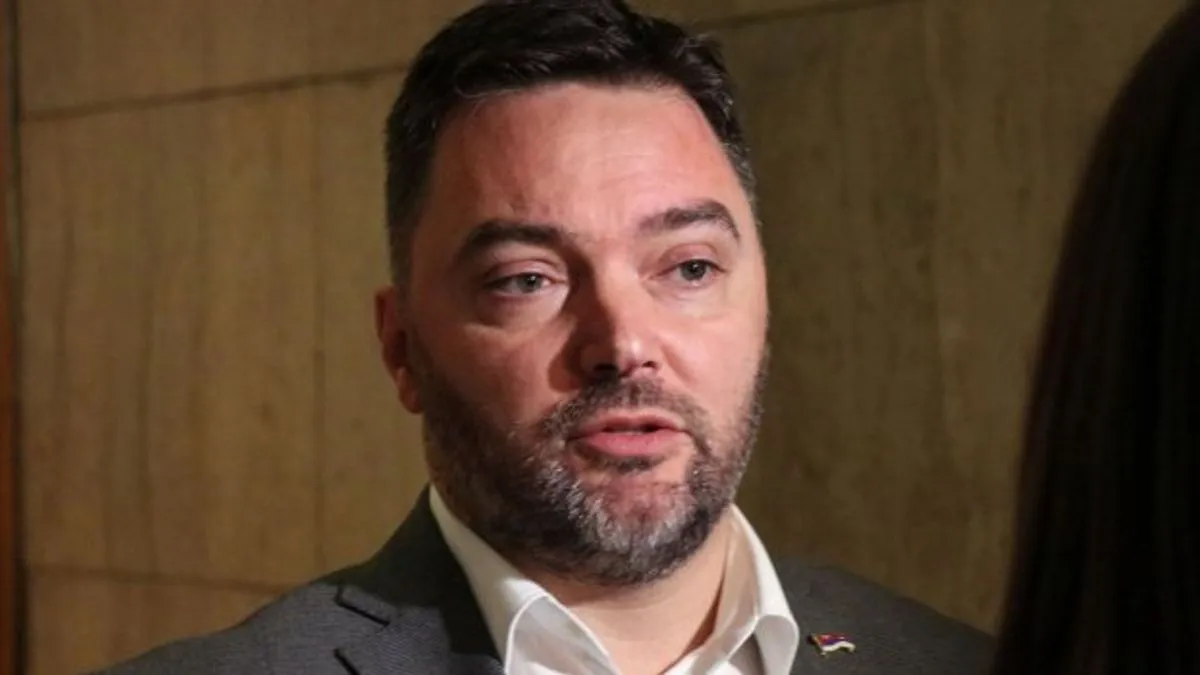 Lagumdžija odgovorio Košarcu: Ulazi i izlazi sa sastanaka po naredbi odmetnika kojima služi