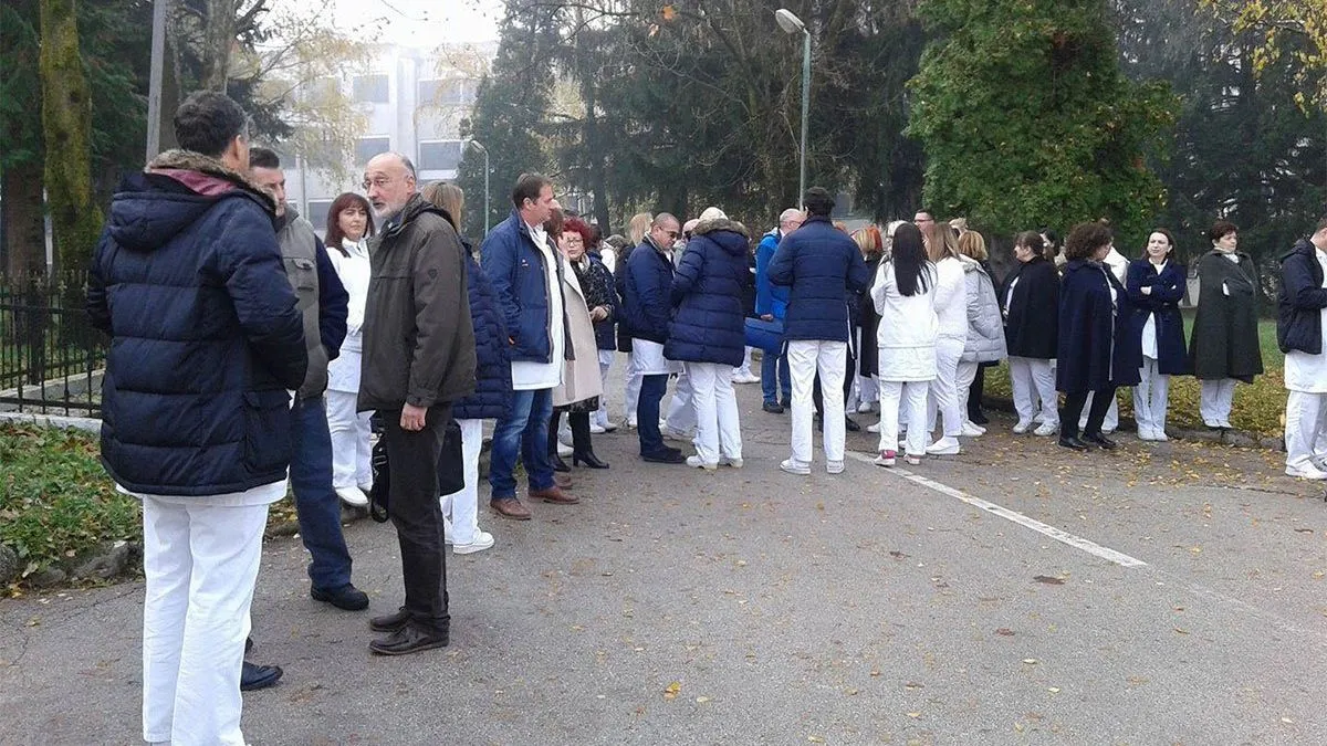 Ukoliko se to ubrzo ne desi postaćemo ubrzo jedina ustanova ovakvog karaktera koja će imati više informatičara nego anesteziologa