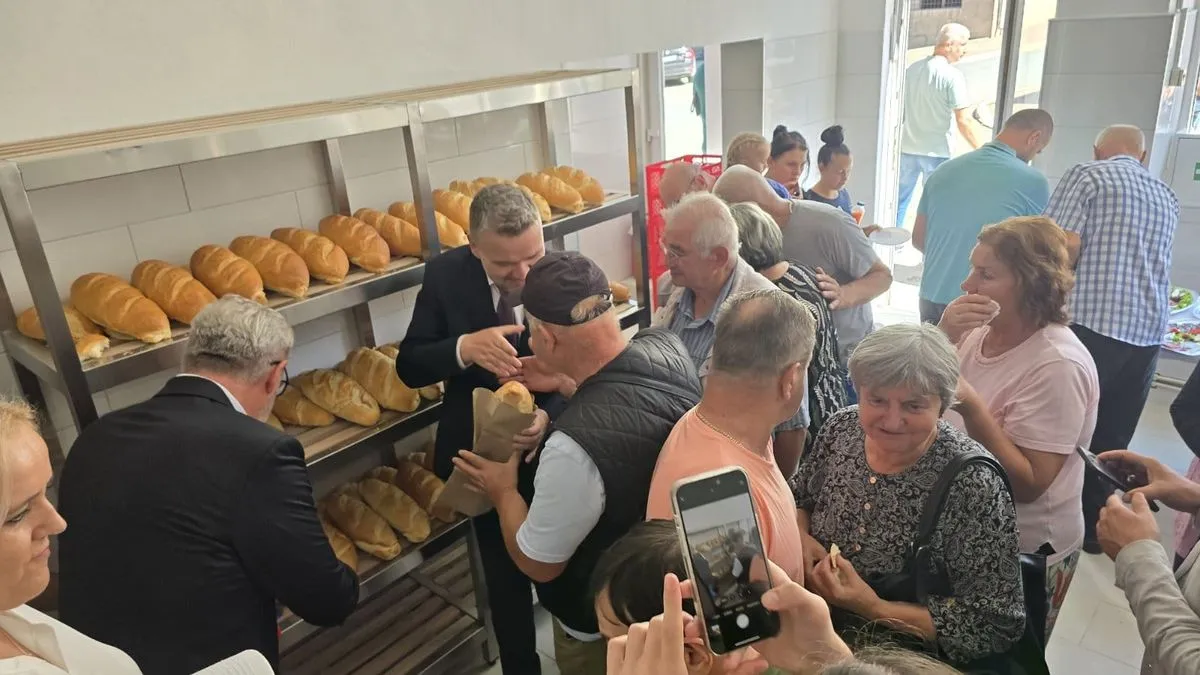 Predsjednik „Merhameta“ Kenan Vrbanjac kazao je da će i ova pekara proizvoditi hljeb za osobe u stanju socijalne potrebe