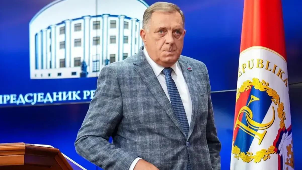 Smatra kako nikoga ne interesuje povratak na izvorni Dayton te da je ispravna stvar da RS obezbijedi nezavisnost