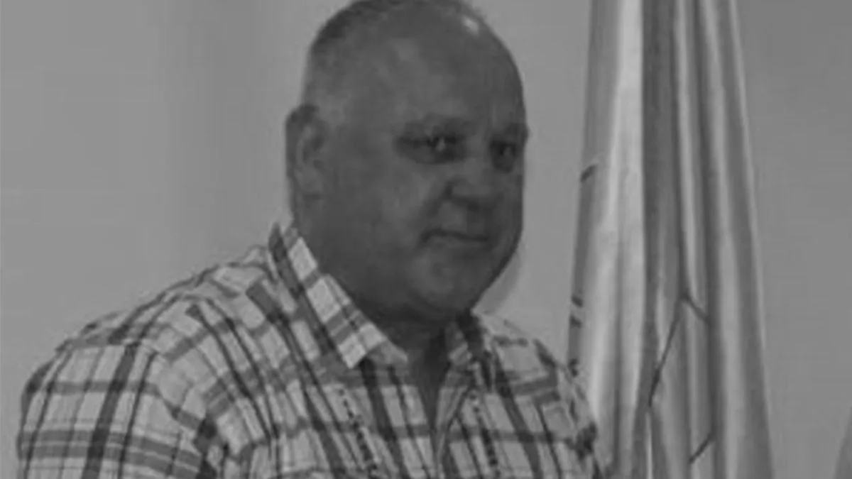 Iza sebe je ostavio suprugu i četiri sina kojima je prepustio posao s pilanom.