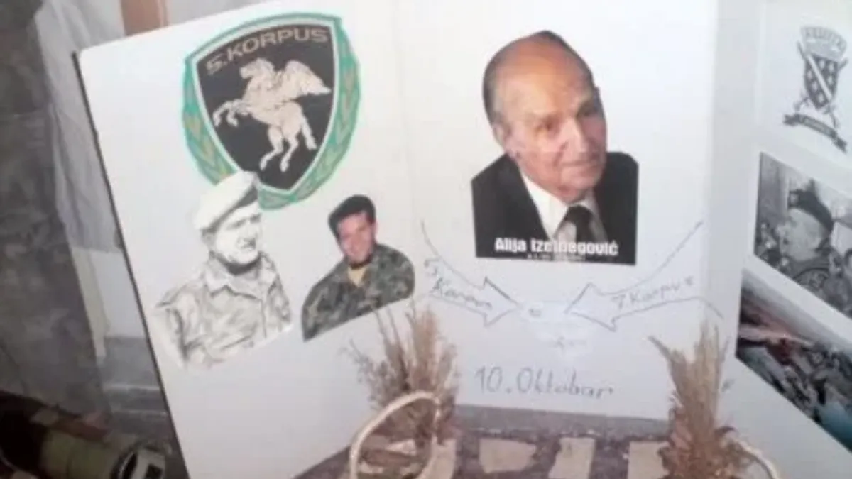 Grad je konačno bio slobodan. Ulice su još odjekivale pucnjavom, a dim se dizao iz ruševina, ali zastave s ljiljanima već su se vijorile s oslobođenih zgrada.