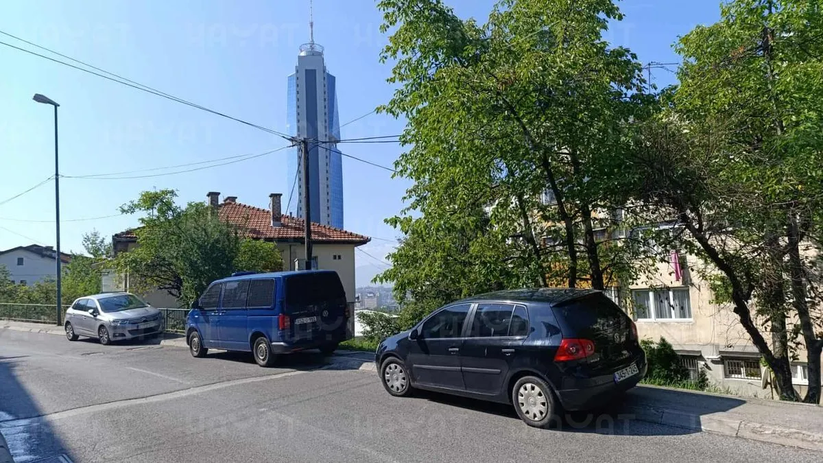 Hayat.ba na licu mjesta: Policija još uvijek pretresa lokacije uhapšenih članova 'Pantera'