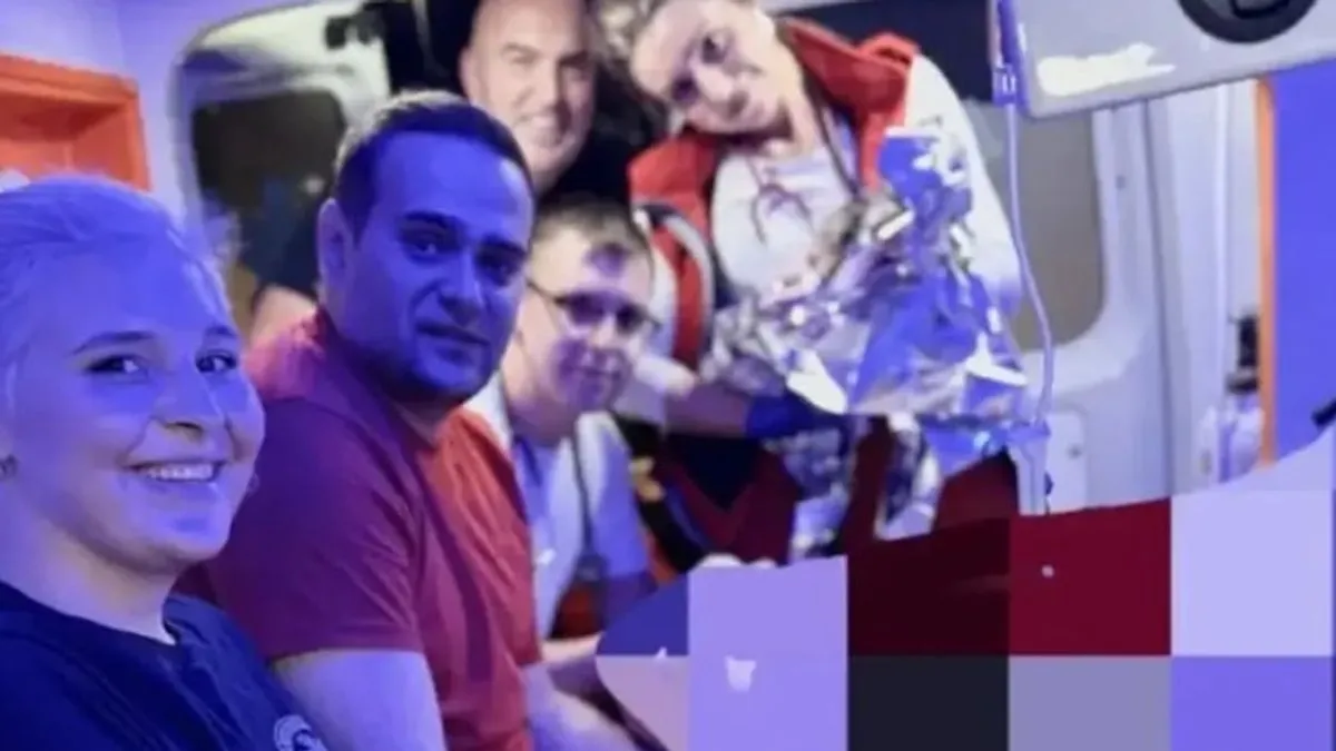 Iz Službe hitne medicinske pomoći ističu da su ponosni na svoje mlade ljekare i tehničare, koji su i ovaj put pokazali spremnost i profesionalizam u najzahtjevnijim situacijama.