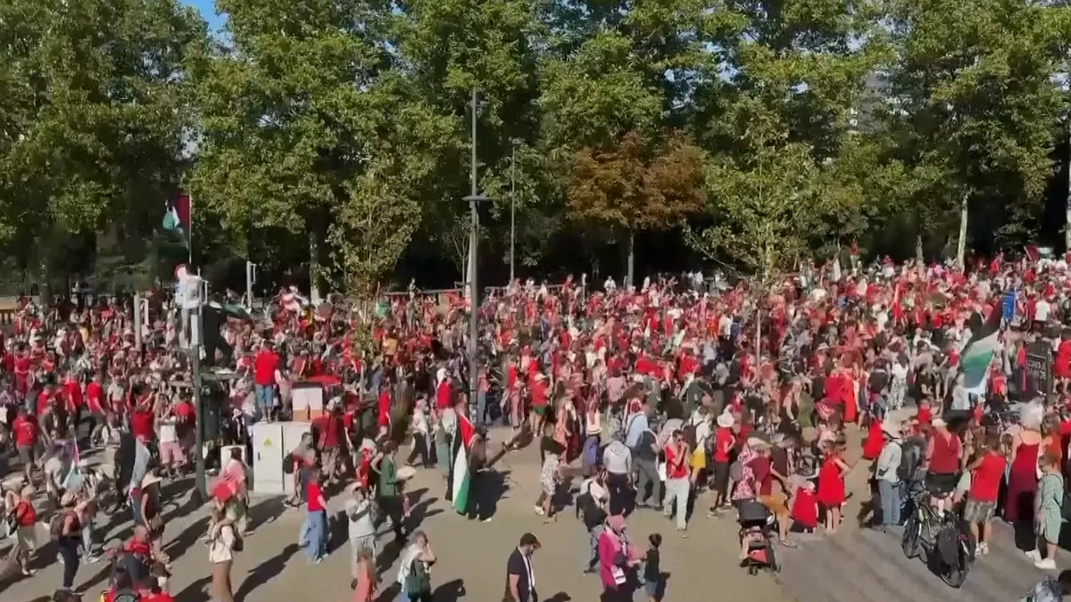 Demonstracije su uslijedile nakon poruke izraelskog premijera Benjamina Netanyahua da će izraelske snage nastaviti ofanzivu u Gazi.
