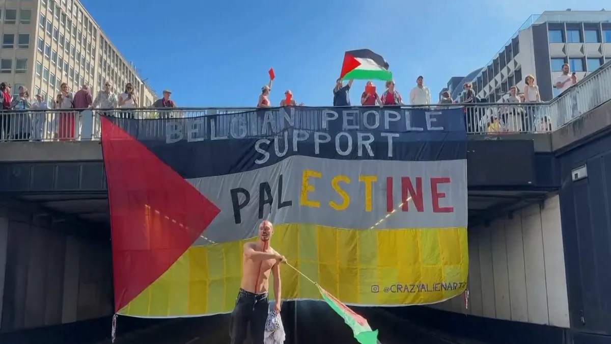 Demonstracije su uslijedile nakon poruke izraelskog premijera Benjamina Netanyahua da će izraelske snage nastaviti ofanzivu u Gazi.