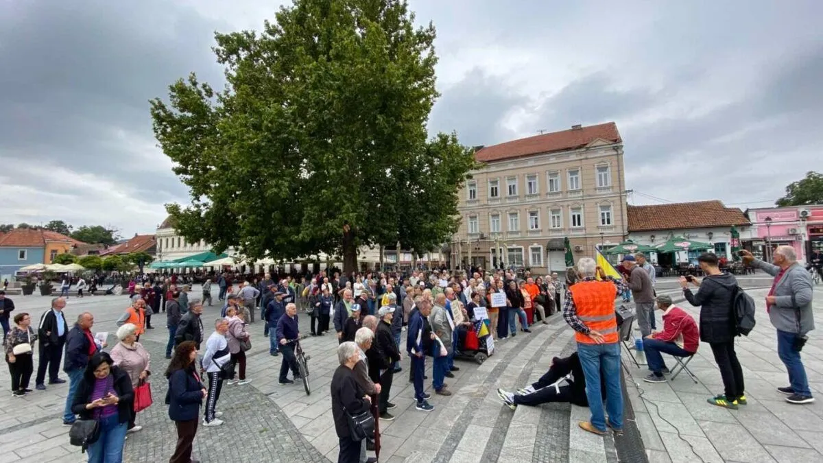 Tuzla neće stati: Penzioneri traže povećanje penzija 
