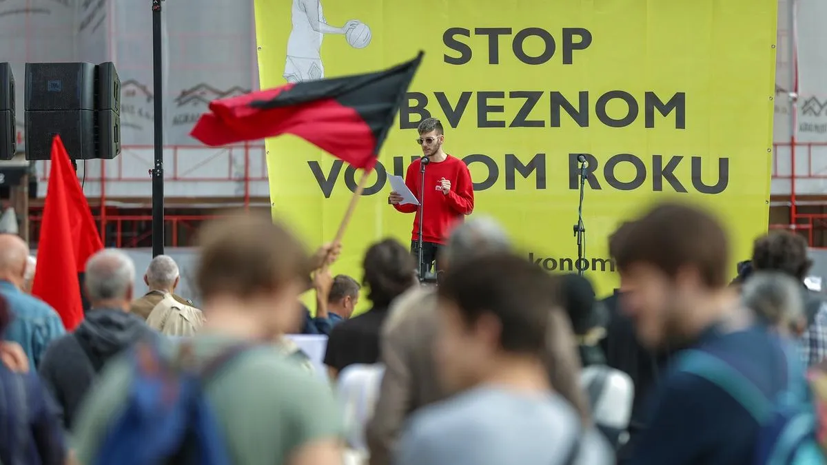 U susjedstvu mladi ne žele obavezni vojni rok, organizovali proteste: Nismo topovsko meso