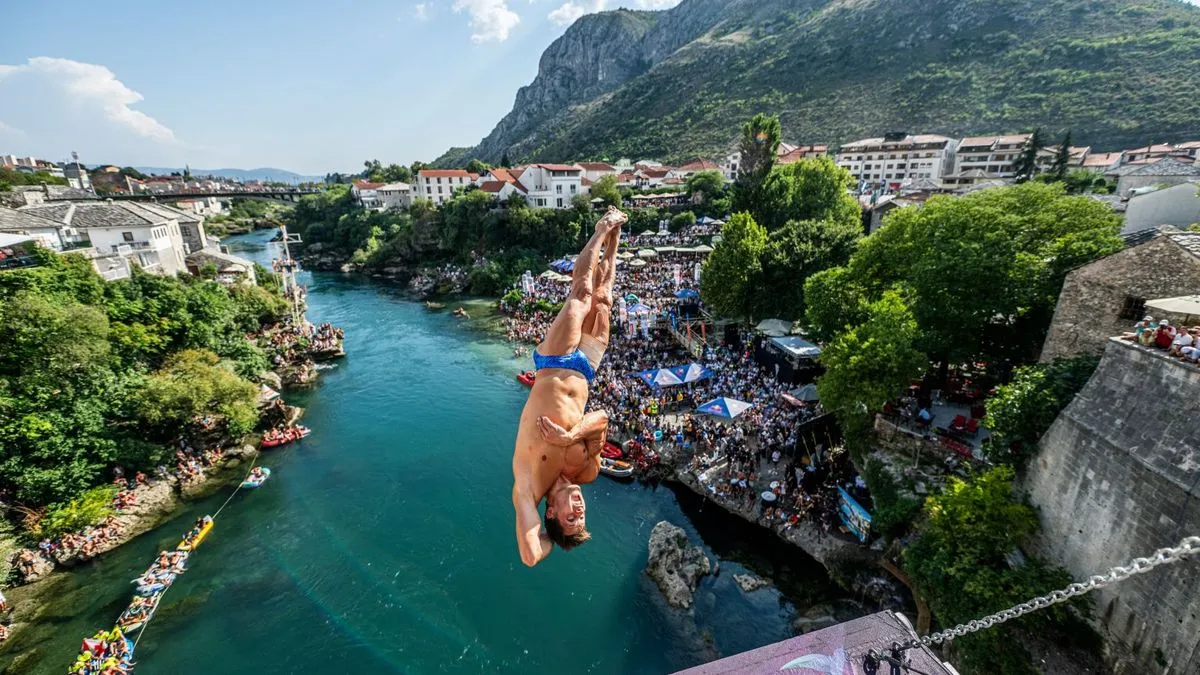 Po sedmi put u historiji takmičenja, impresivna Bostonska obala bit će domaćin Red Bull Cliff Diving Svjetske serije