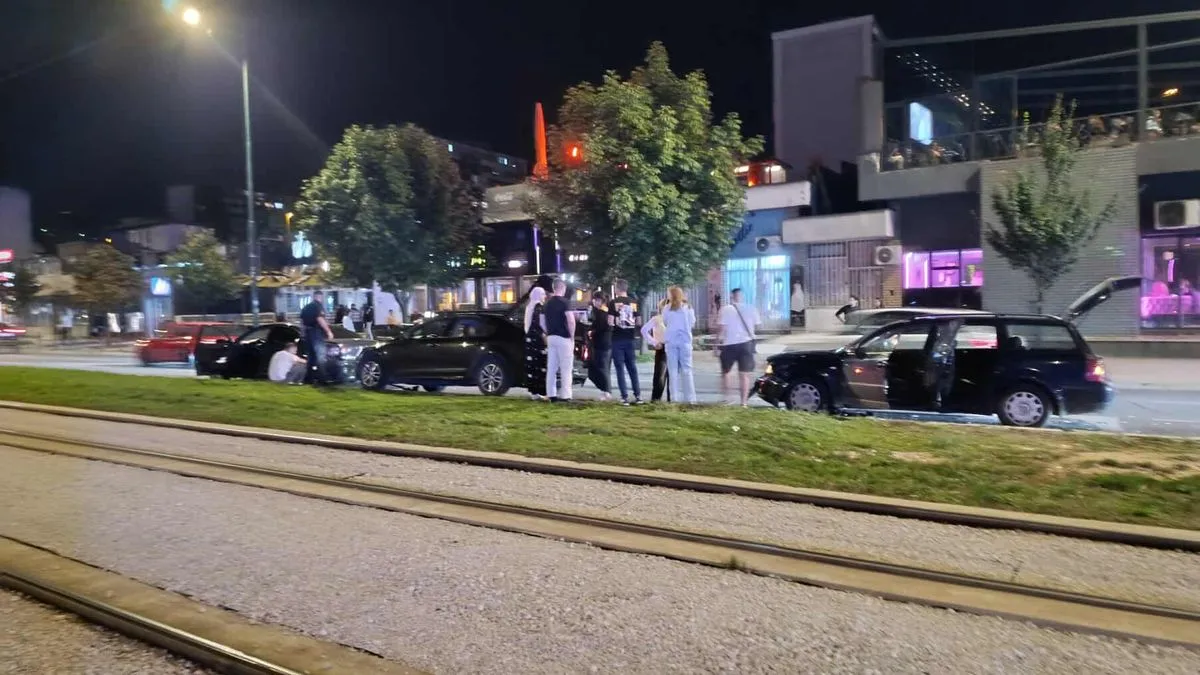 Kako su nam kazali iz Operativnog centra MUP-a Kantona Sarajevo o nezgodi nemaju informacija.