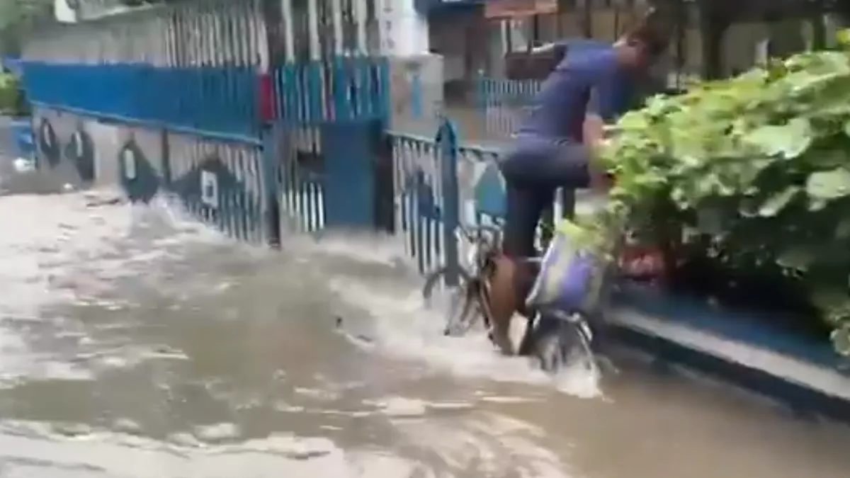 Drumski, željeznički i vazdušni saobraćaj je ozbiljno poremećen zbog padavina