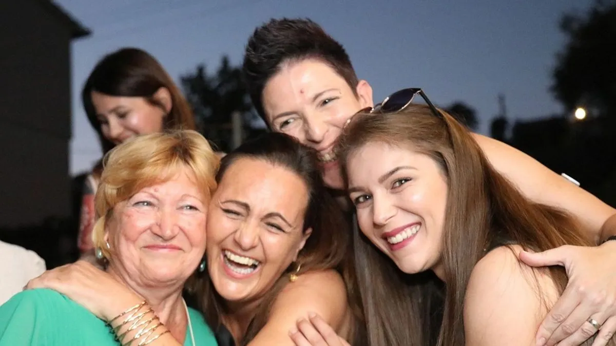 Dragicina priča je dospjela u interes javnosti zbog posebnog odnosa sa snahama