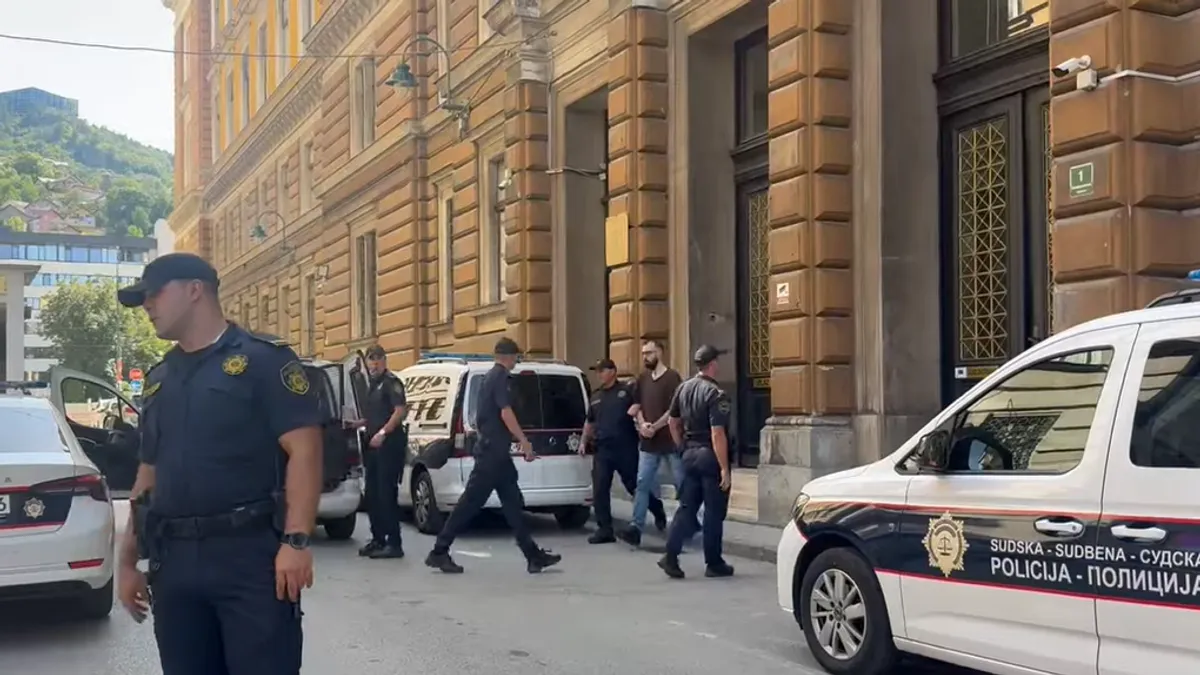 Kako bi prikrili neugodne mirise i ubistvo, koristili su razne vrste osvježivača i mirisnih svijeća