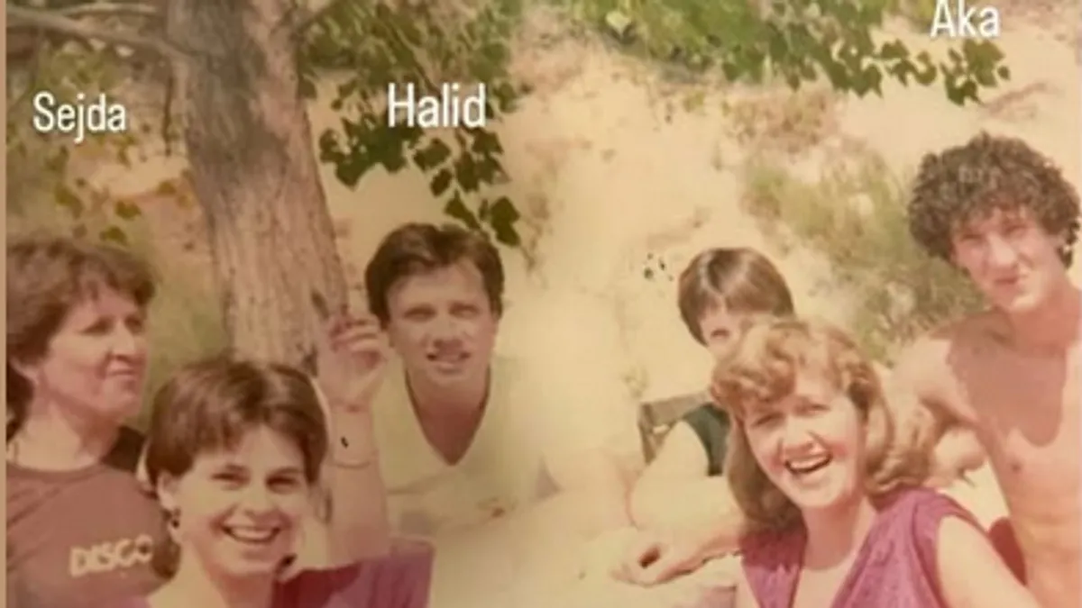 Almir Hukelić objavio rijetku fotografiju s Halidom Bešlićem: Prepoznajete li ga?