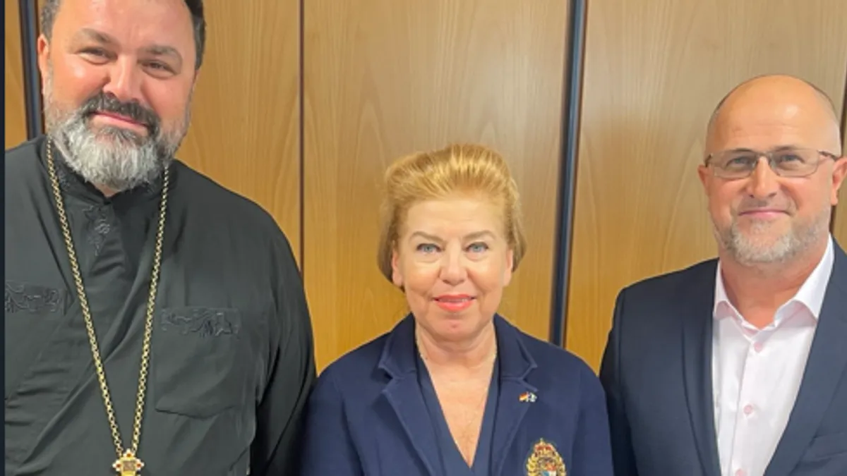 Fra Petar i otac Simon imali su samo riječi hvale za njen rad, a efendija Džinić tokom njegovog kratkog obraćanja nije mogao, a da suzu ne pusti