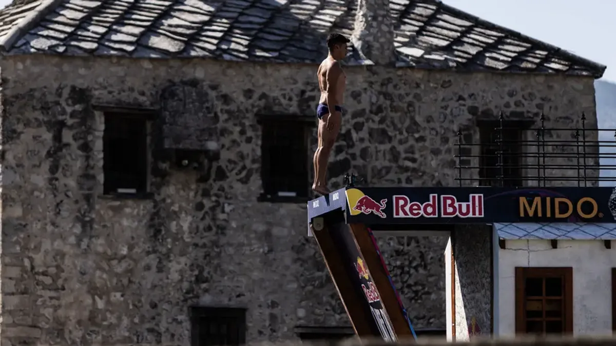 Grad na Neretvi danas je centar svijeta, domaćin završne runde spektakularnih skokova sa Starog mosta. 