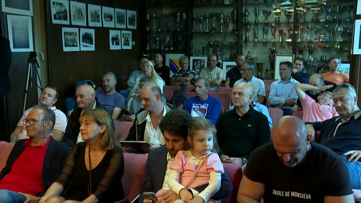 Bivši hokejaši izrazili su želju da Sarajevo u budućnosti dobije novu hokejašku dvoranu, te nadu da će se ponovo okupiti za obilježavanje 50. godišnjice kluba