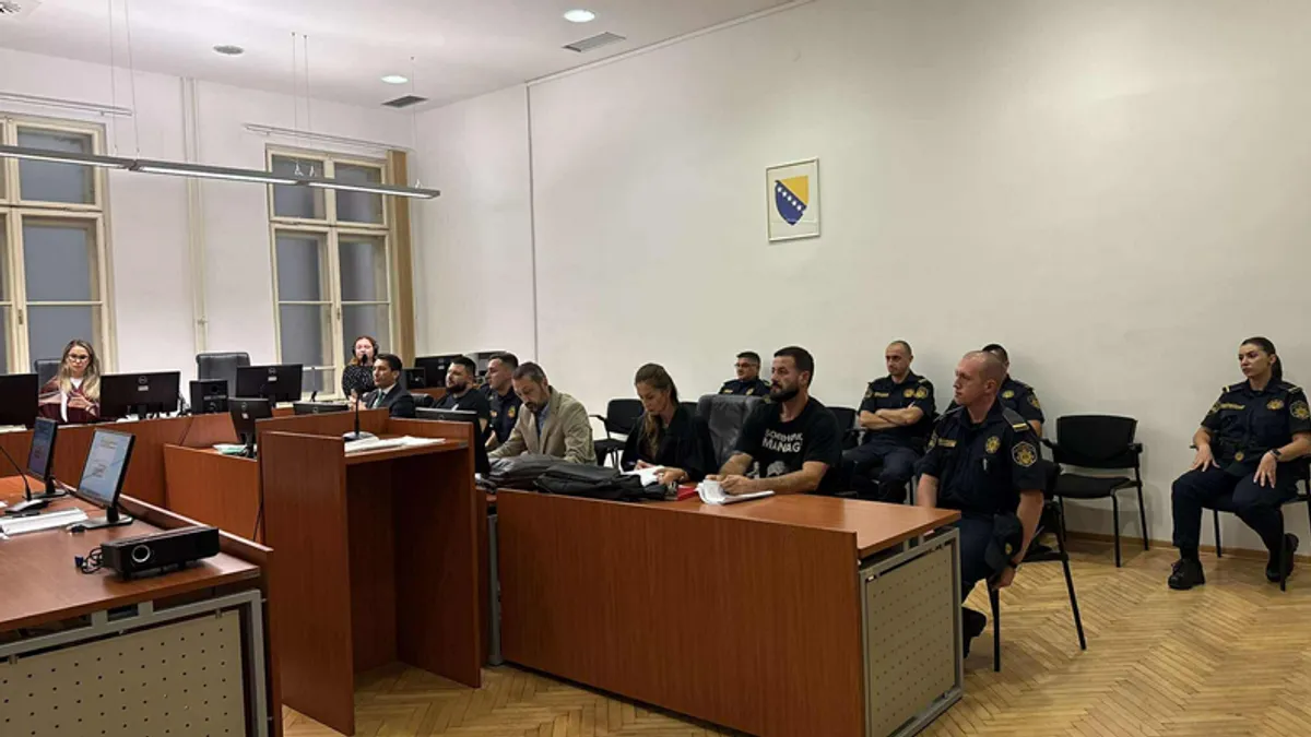 Tužilaštvo tvrdi da je Džinović tražio novac da bi se otkupila kazna koju je počeo da izdržava