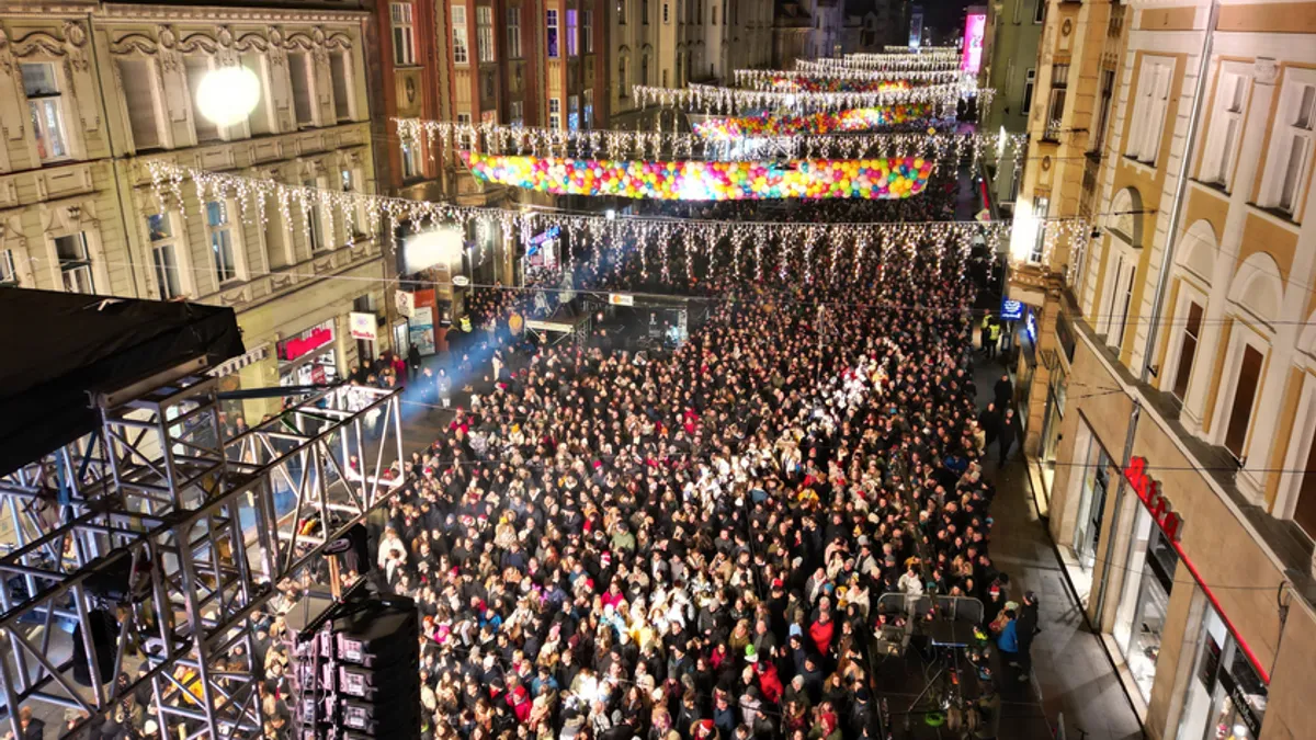 Pitanje je samo, koliko će desetina pojedinaca od tog sjaja ilegalno profitirati