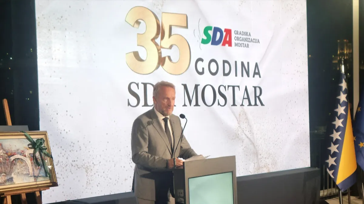 Izetbegović u Mostaru: Ako želimo dobro BiH i našem narodu, ova vlast mora otići