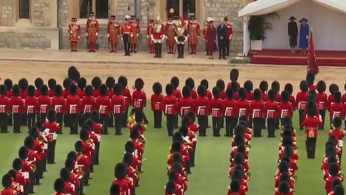 Trump je u Britaniju stigao u utorak, a nakon slijetanja novinarima je rekao da "voli Britaniju" i da je to za njega "posebno mjesto"