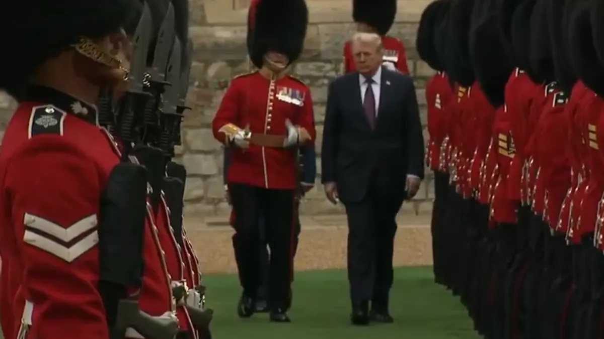 Trump je u Britaniju stigao u utorak, a nakon slijetanja novinarima je rekao da "voli Britaniju" i da je to za njega "posebno mjesto"