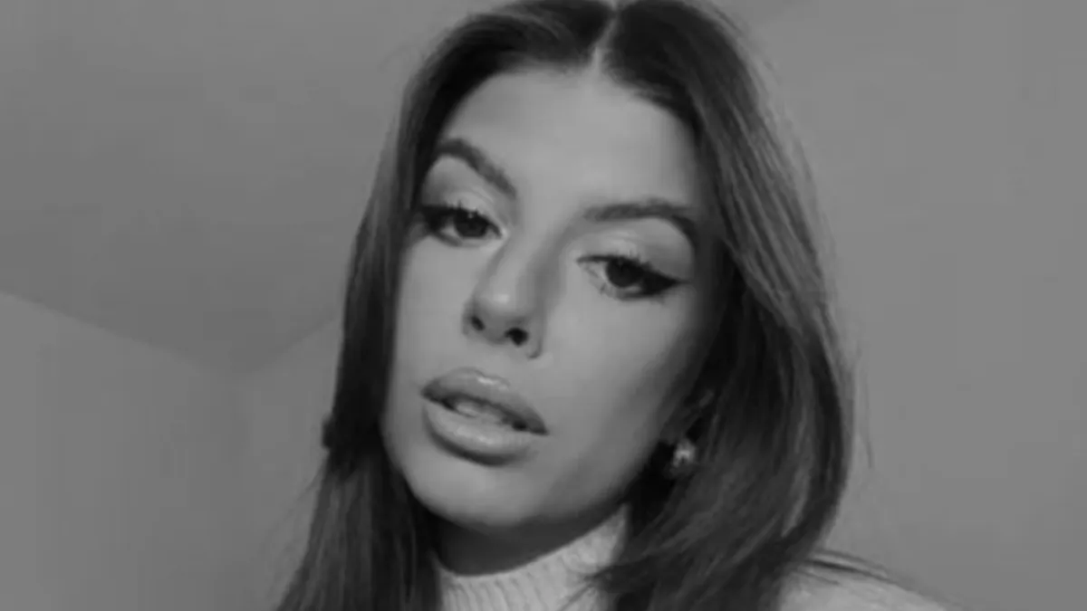 Posebno je dirnuo oproštaj njenog supruga Farisa, koji je samo dva dana nakon vjenčanja ostao bez svoje voljene supruge.