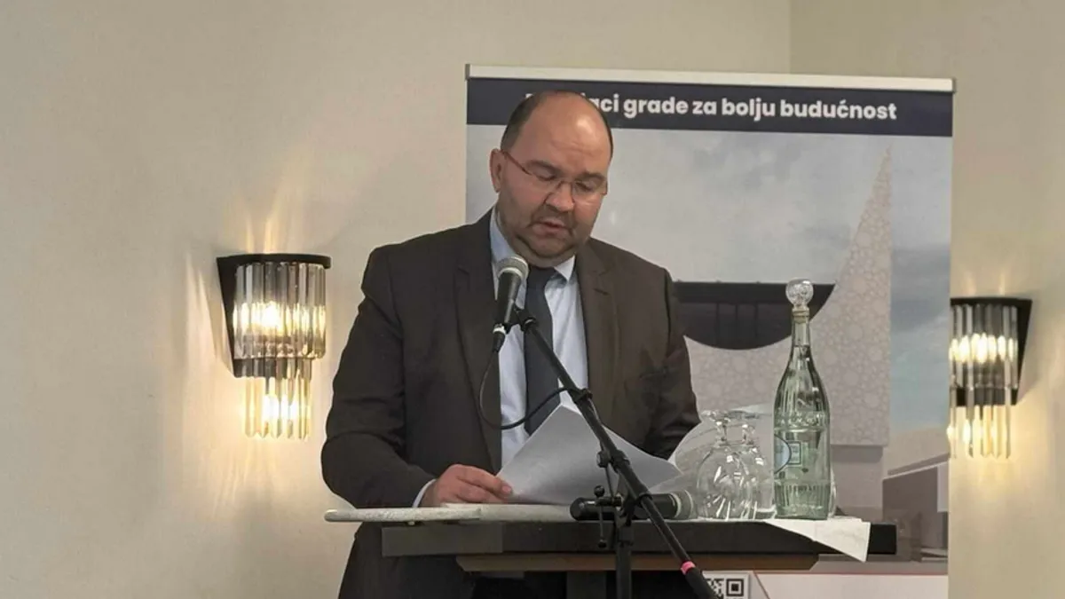 Sefo je iskoristio priliku da predstavi viziju za WTC Sarajevo, ali i da putem ove platforme koju prate privrednici i investitori iz svih dijelova svijeta skrene pažnju na Sarajevo