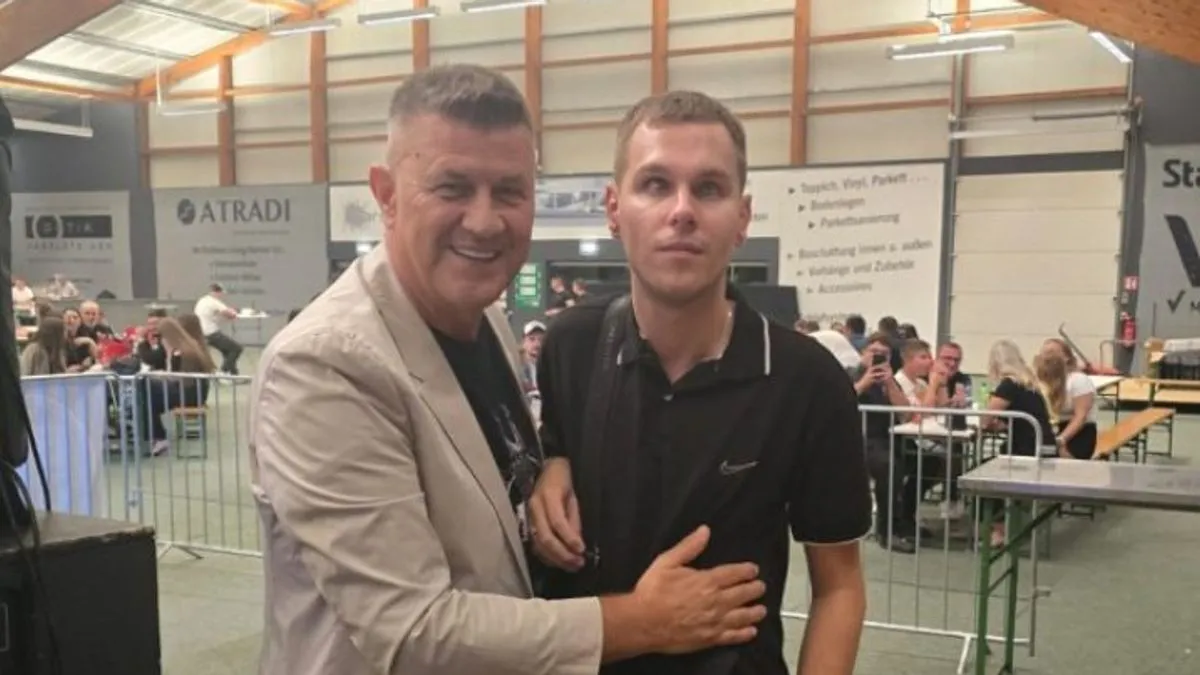 Riječ je o Tuzlaku Andreasu Marinoviću, čiji roditelji potječu iz Tuzle, a danas žive u austrijskom Salzburgu