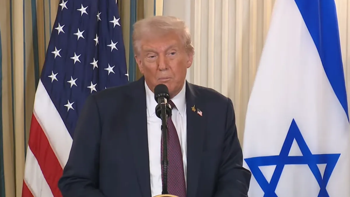 Dodali su da plan smatraju američko-izraelskom formulom za rasplamsavanje regije.