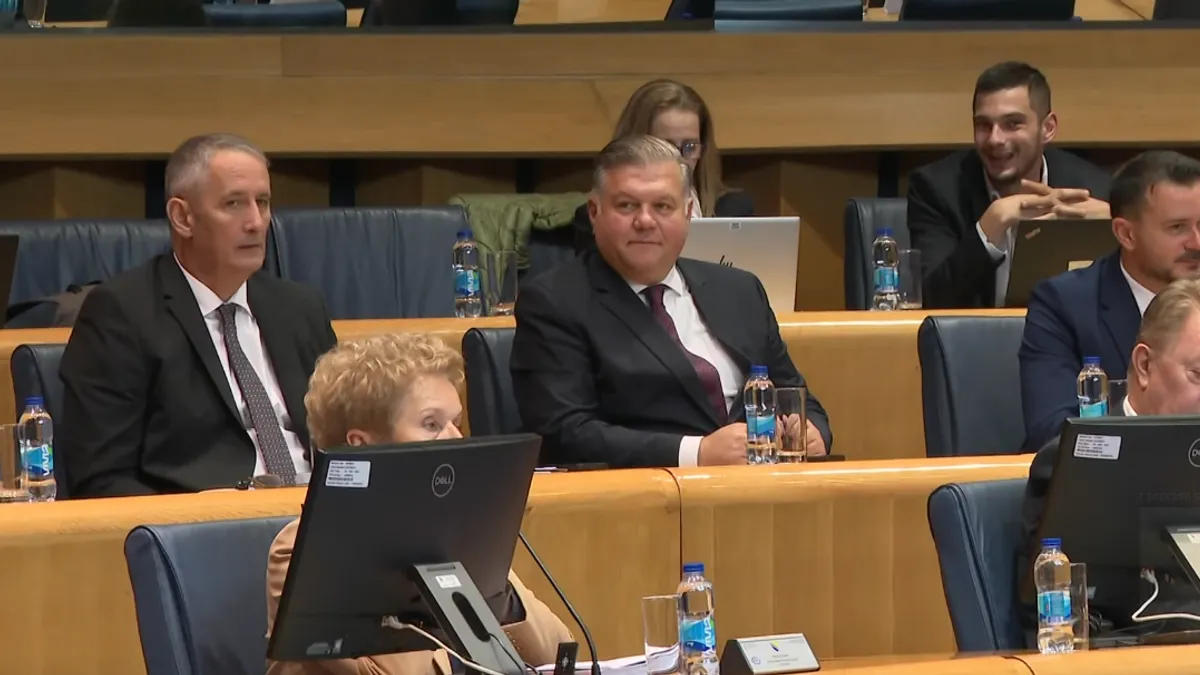 Mandat Špirića: Kršenje poslovnika i delegatima oduzimanje riječi