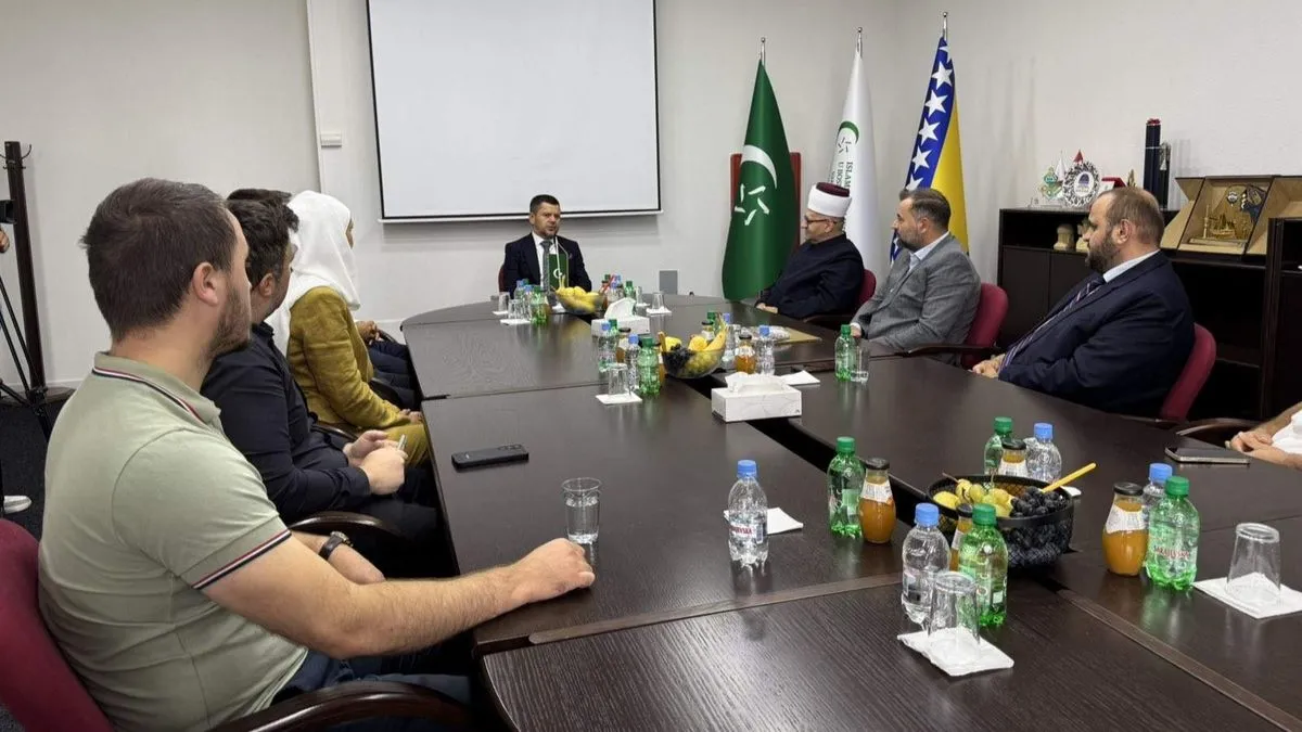  Na kraju je dodao kako ovo priznanje dolazi u vremenu kada je prostor Hercegovine na marginama podrške i interesovanja drugih strana
