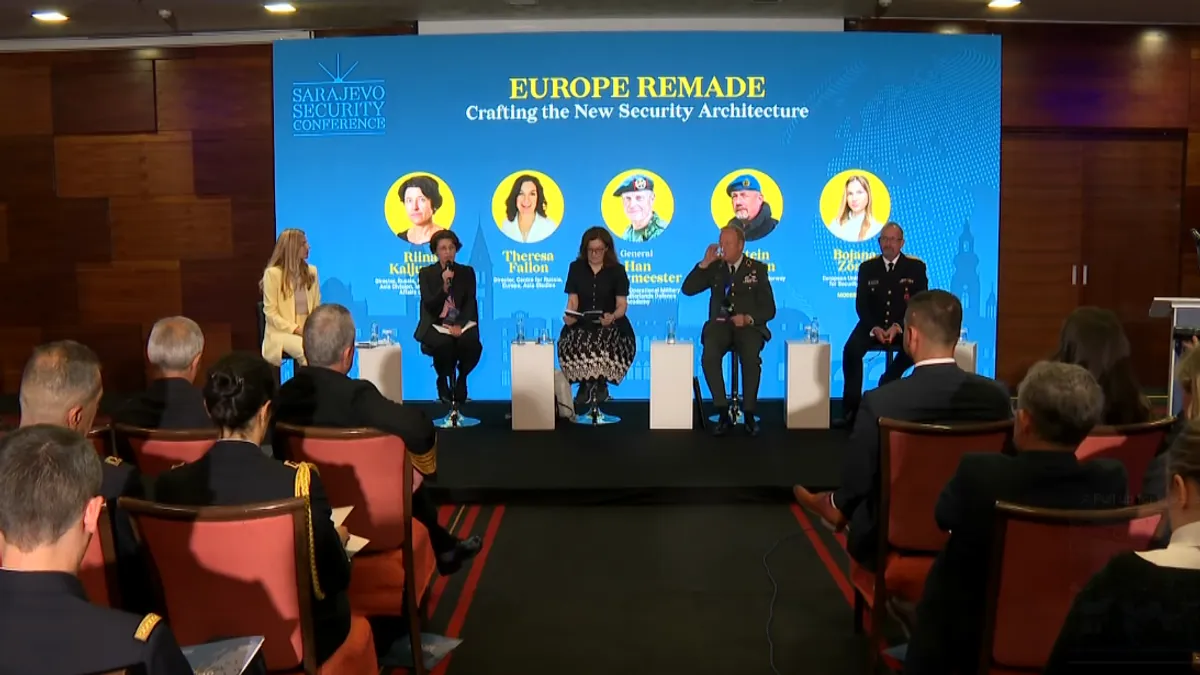 Među panelistima se čulo i kako Sarajevo, pored simboličnog značaja, nudi jedinstven prostor za razmjenu ideja.