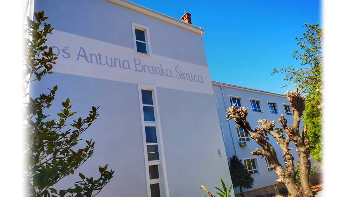 Šesnaest učenika trećeg razreda ostaje kod kuće zbog nezadovoljstva roditelja